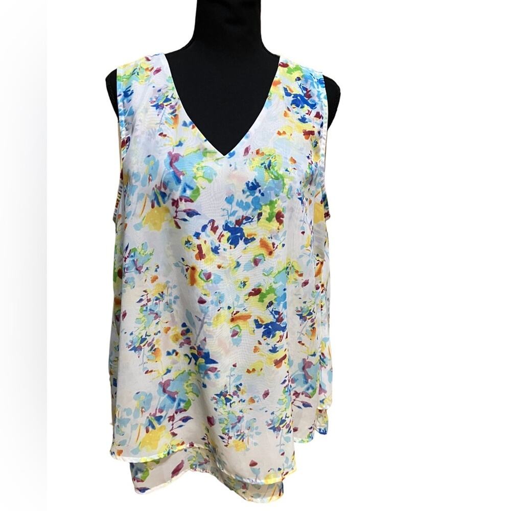 CB Established 1962 Silky Watercolor Carwash style V -neck Top XL